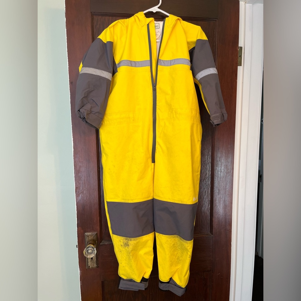 Oaki wear Rain Suit